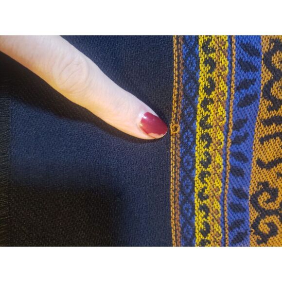 Womens Wool Scarf 64" x 27" Yellow Purple Navy Animal 1/2" Fringe Made in C.E.E. - Picture 12 of 13